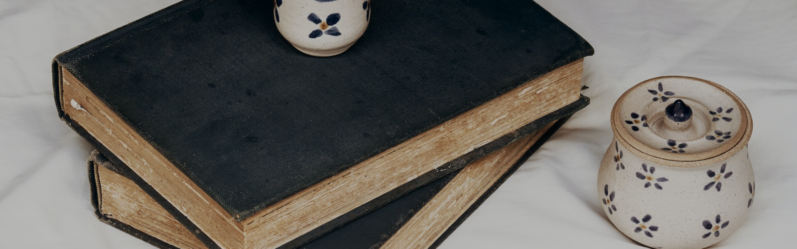 books that became movements, book movements, why books become popular, books that faded away, book influence, book impact, cultural movements books, bestselling books, literary movements, why books fail, successful books, book trends